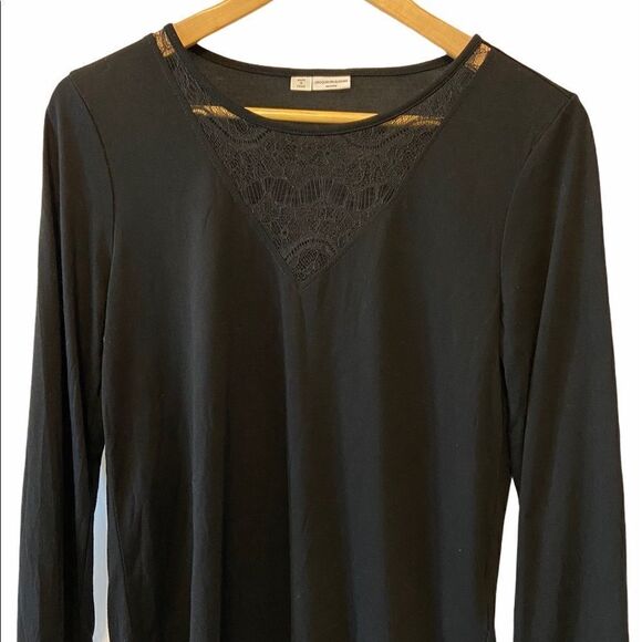 Black Long Sleeve Lightweight Lace Neckline Top M - Picture 2 of 8
